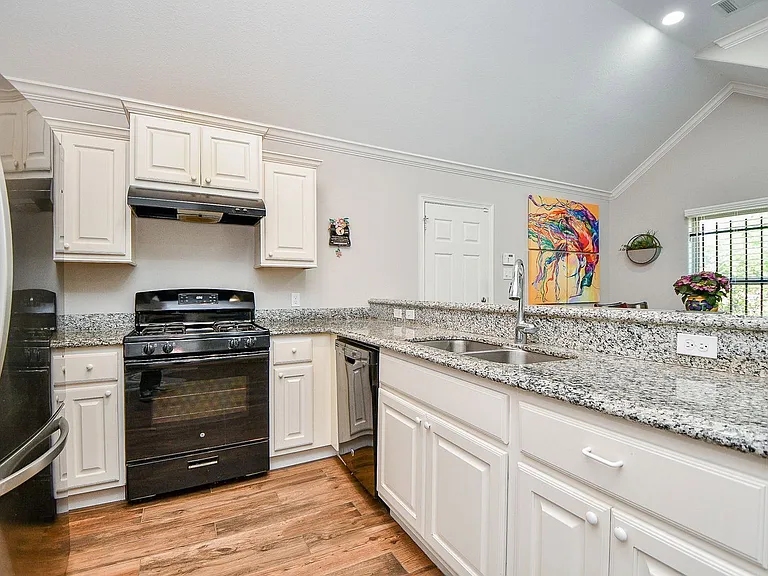 3344 Anita St — Photo 12