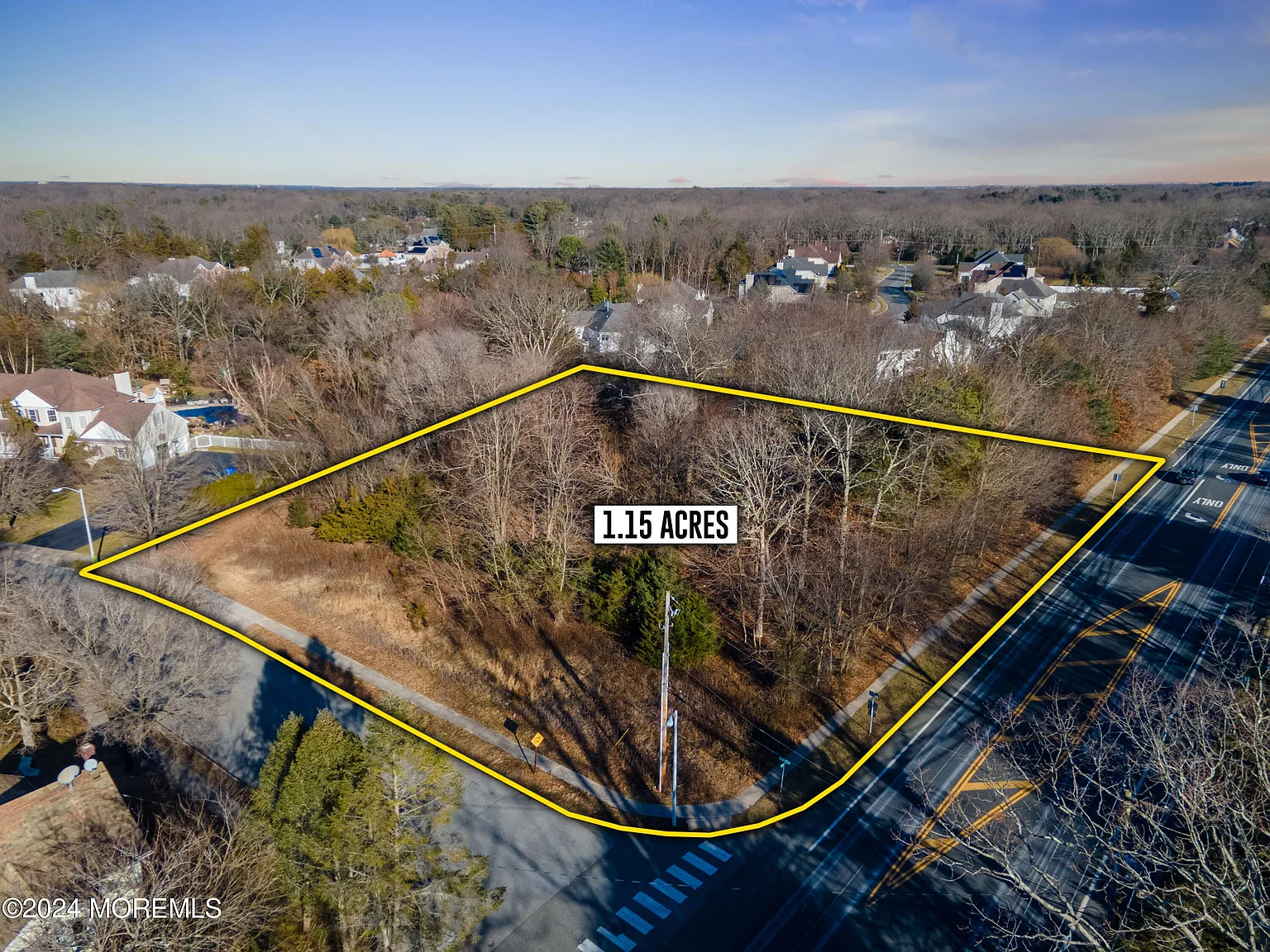 2111 Discovery Way photo 1