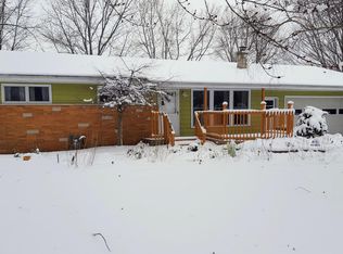 16844 Cleveland Ave, Galien, MI 49113