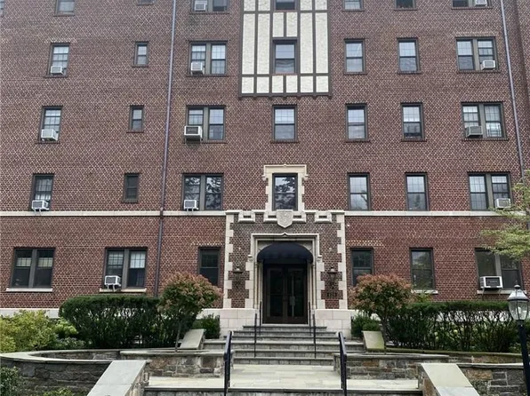 620 Pelhamdale Avenue #54, Pelham, NY 10803