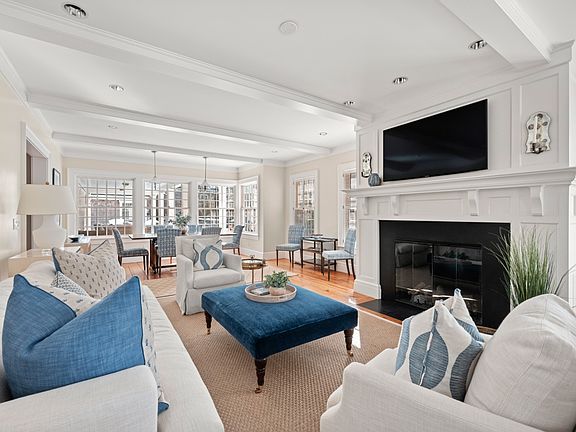 5th image of 18 Mill St