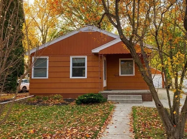 515 9th St NW, Willmar, MN 56201