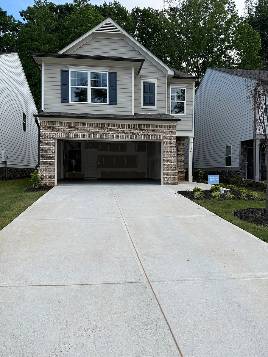 Building Photo - 96 Parkwood Dr