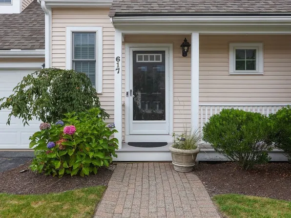 617 Highland Ave Unit 617, Needham Heights, MA 02494