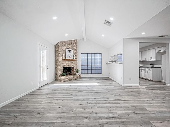 2nd image of 4907 Fox Hollow Blvd
