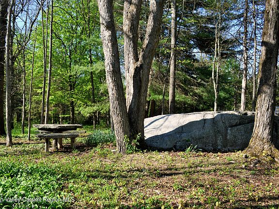 5th image of 348 Libertyville Road