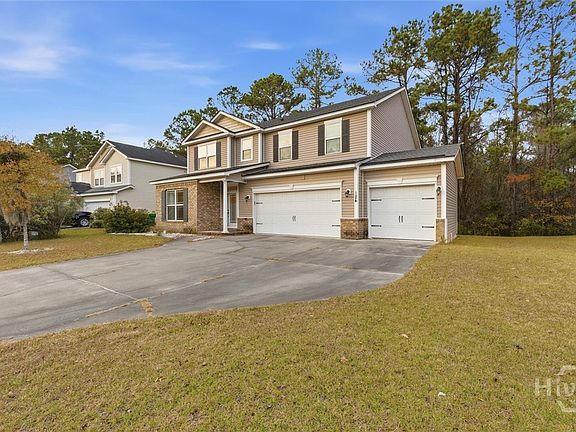 3rd image of 124 Magnolia Drive