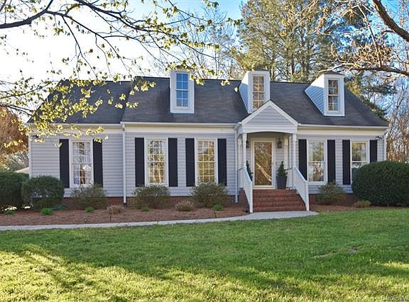 2nd image of 2109 Lynbridge Dr