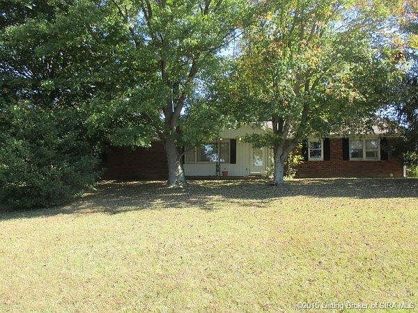 1st image of 100 Lakeview Dr