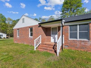 42 Jones Dr, Weems, VA 22576