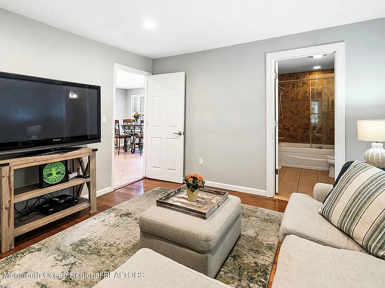 510 Garfield Ave — Photo 15