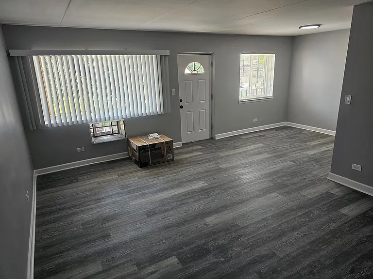 6929 Pershing Rd #5 — Photo 12