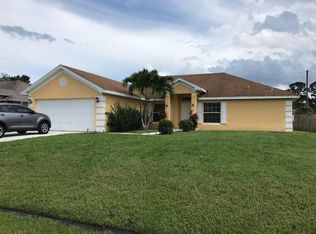 972 SW McHord Ave, Port Saint Lucie, FL 34953