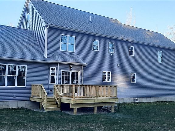 3rd image of 54 Elwood Dr