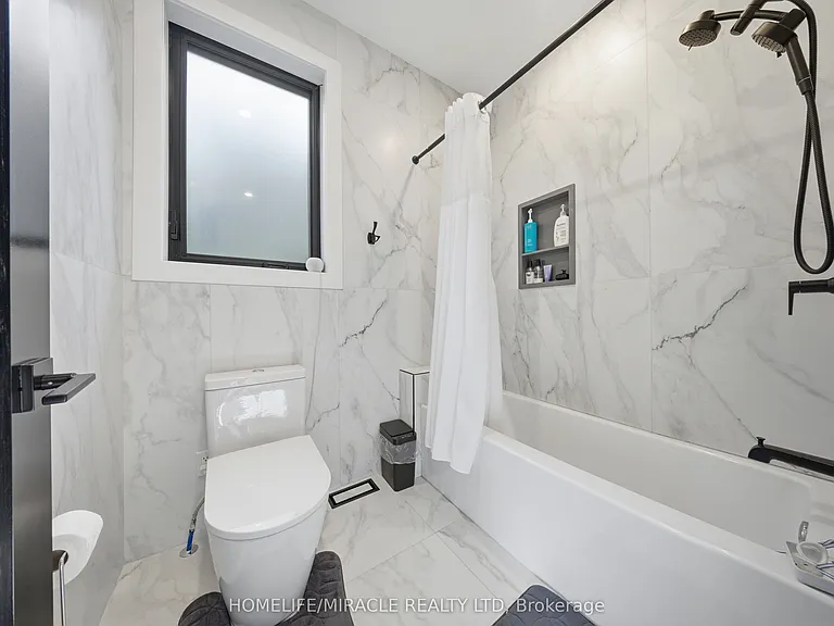 1653 Glenburnie Rd — Photo 23