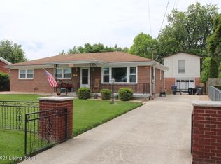 5307 Velle Vista Dr, Louisville, KY 40272