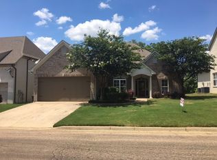 1037 Augusta Dr, Oxford, MS 38655