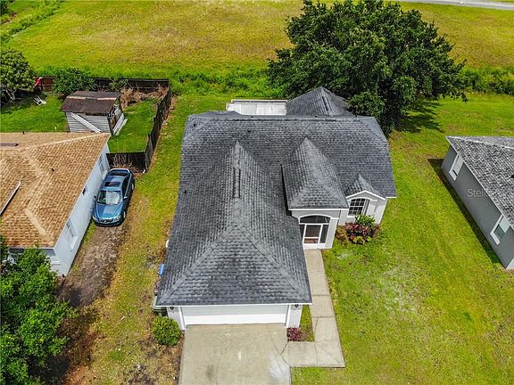 4th image of 2447 Quail Run Blvd N