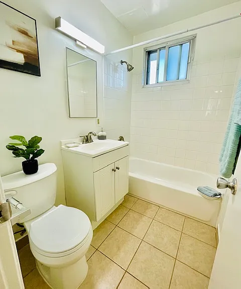 955 Hillcrest St #2 — Photo 4