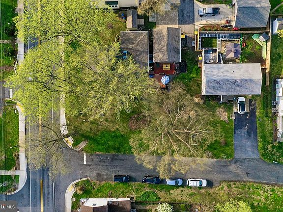 4th image of 8314 Bayside Rd