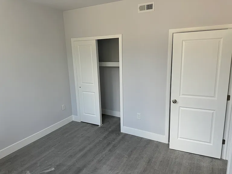 1309 Ridge Ave #2 — Photo 4