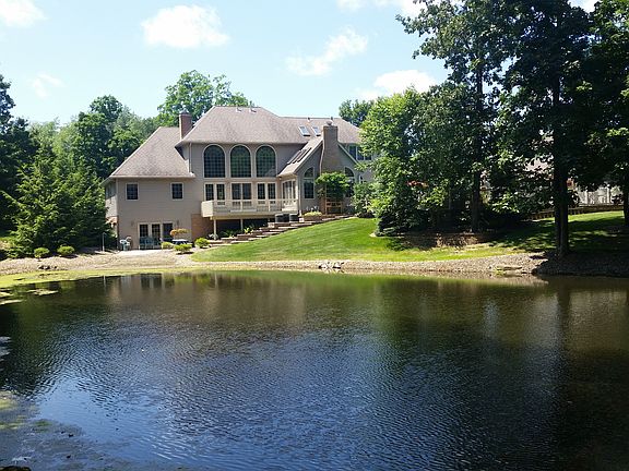 2nd image of 7275 Colonial Hills Dr
