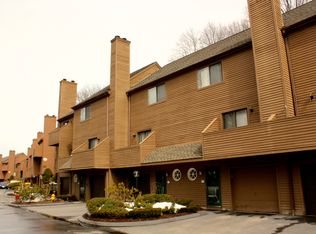 55 Cross St UNIT B5, Danbury, CT 06810