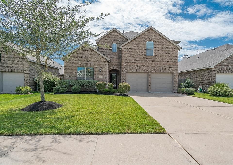 1st image of 604 Dunlavy Ln