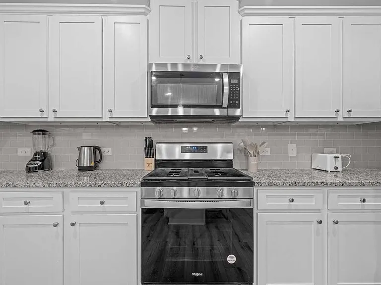 211 Clark Lake Ln — Photo 10
