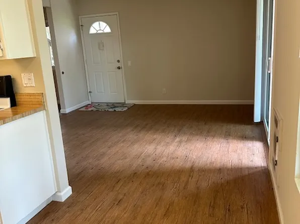 8680 Via Mallorca APT A, La Jolla, CA 92037