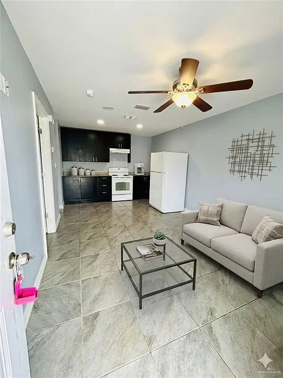 1 bed, 1.0 bath, 1140 sqft, $600 — Photo 3