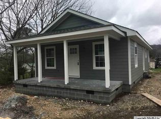 1018 Sanders Ave, Fort Payne, AL 35967