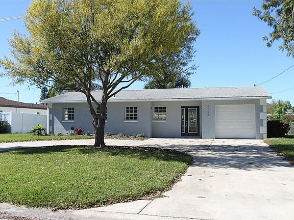 3rd image of 9198 Sun Isle Dr NE
