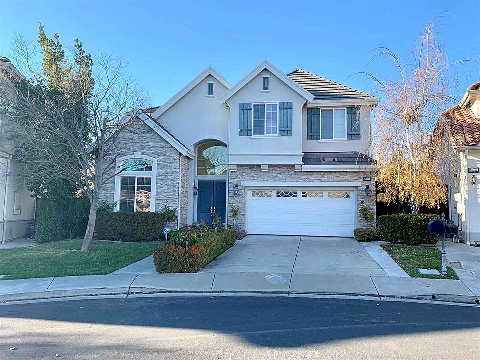 2nd image of 4956 Stonehaven Ln