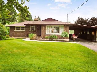 189 Gatewood Rd, Kitchener, ON N2M 4E3