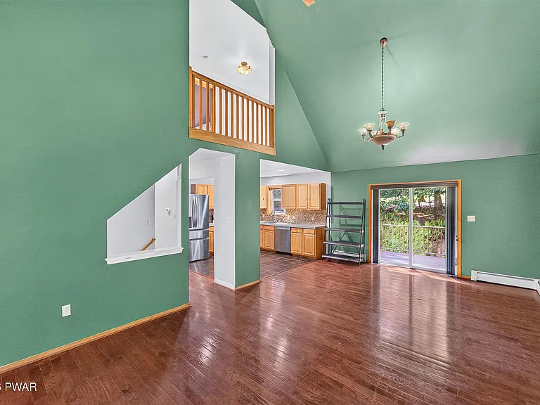 115 Blackberry Dr — Photo 8