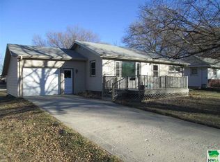 603 Oak St, Sheldon, IA 51201