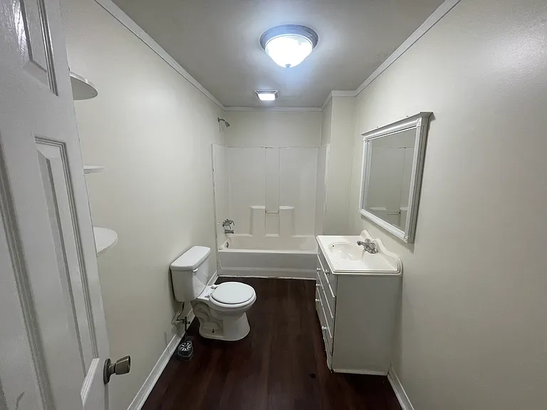 1008 Crest Dr — Photo 14