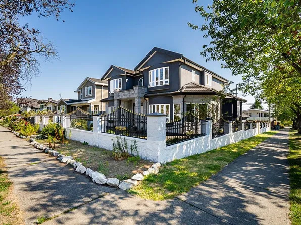 1306 E 60th Ave, Vancouver, BC V5X 2A9