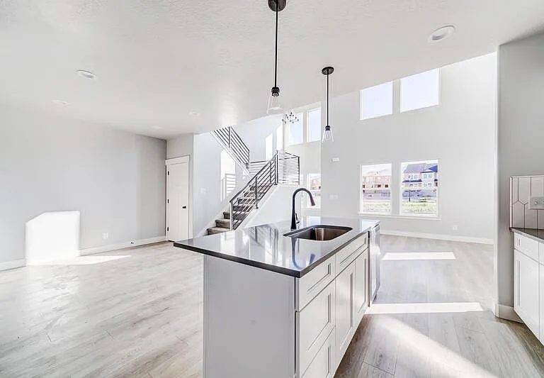 13893 S Little Ridge Ln #ACROSS FROM LAUNDRY — Photo 9