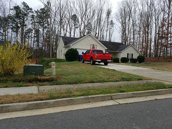 2nd image of 3332 Peyton Dr