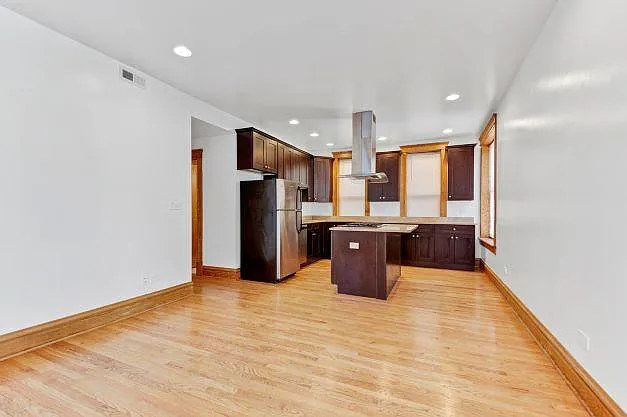 3153 N Hudson Ave #2 — Photo 6