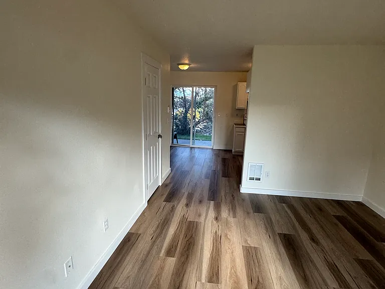 1436 NE Whisper Ridge Dr #2 — Photo 7