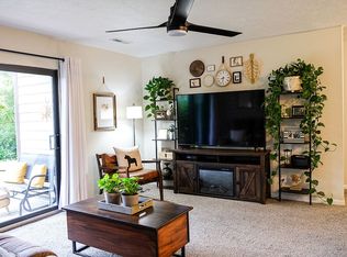 66 View Terrace Dr Suite 2, Southgate, KY 41071
