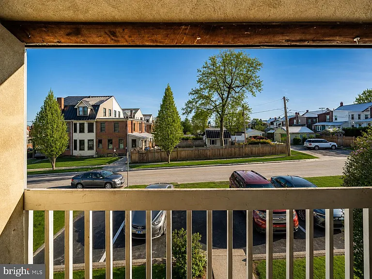 300 N Penn St #W7 — Photo 19