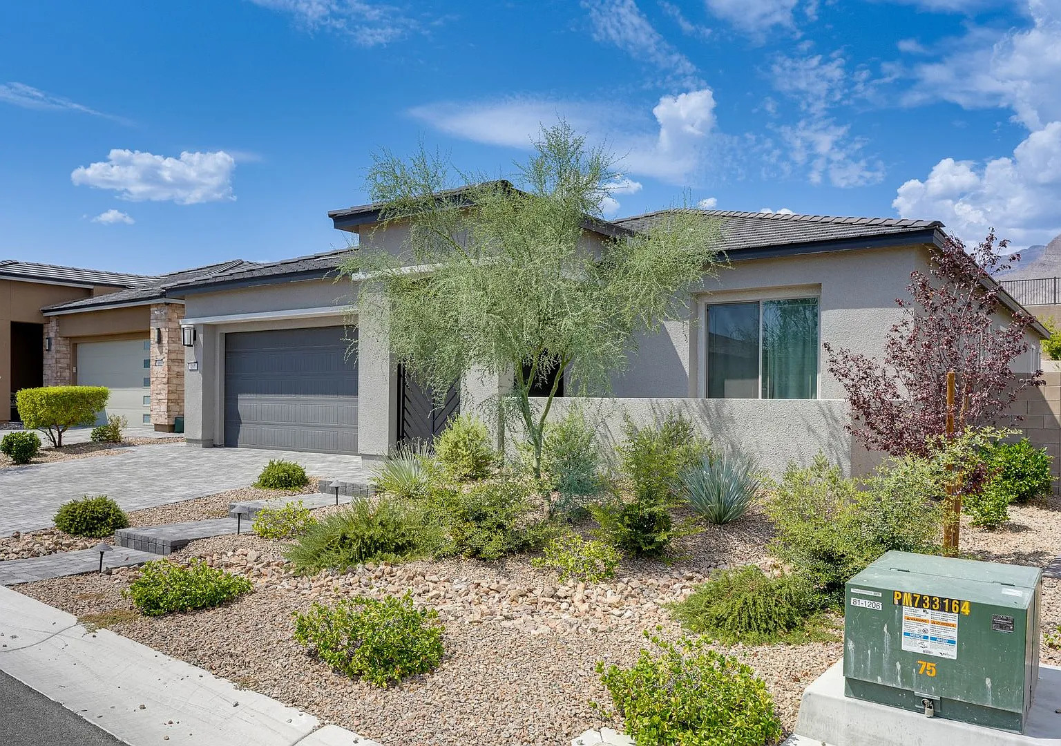 Beautifully Fully Furnished 4 Bedroom 3.5 Bath Home In 89138 — Photo 4