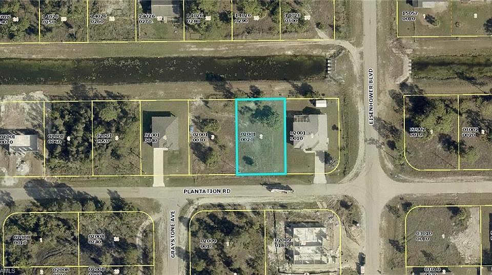 2nd image of 1011 Plantation RD