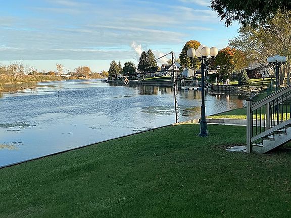 3rd image of 7802 Swan Creek Rd