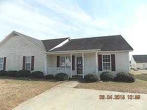 3803-B Family Room Front