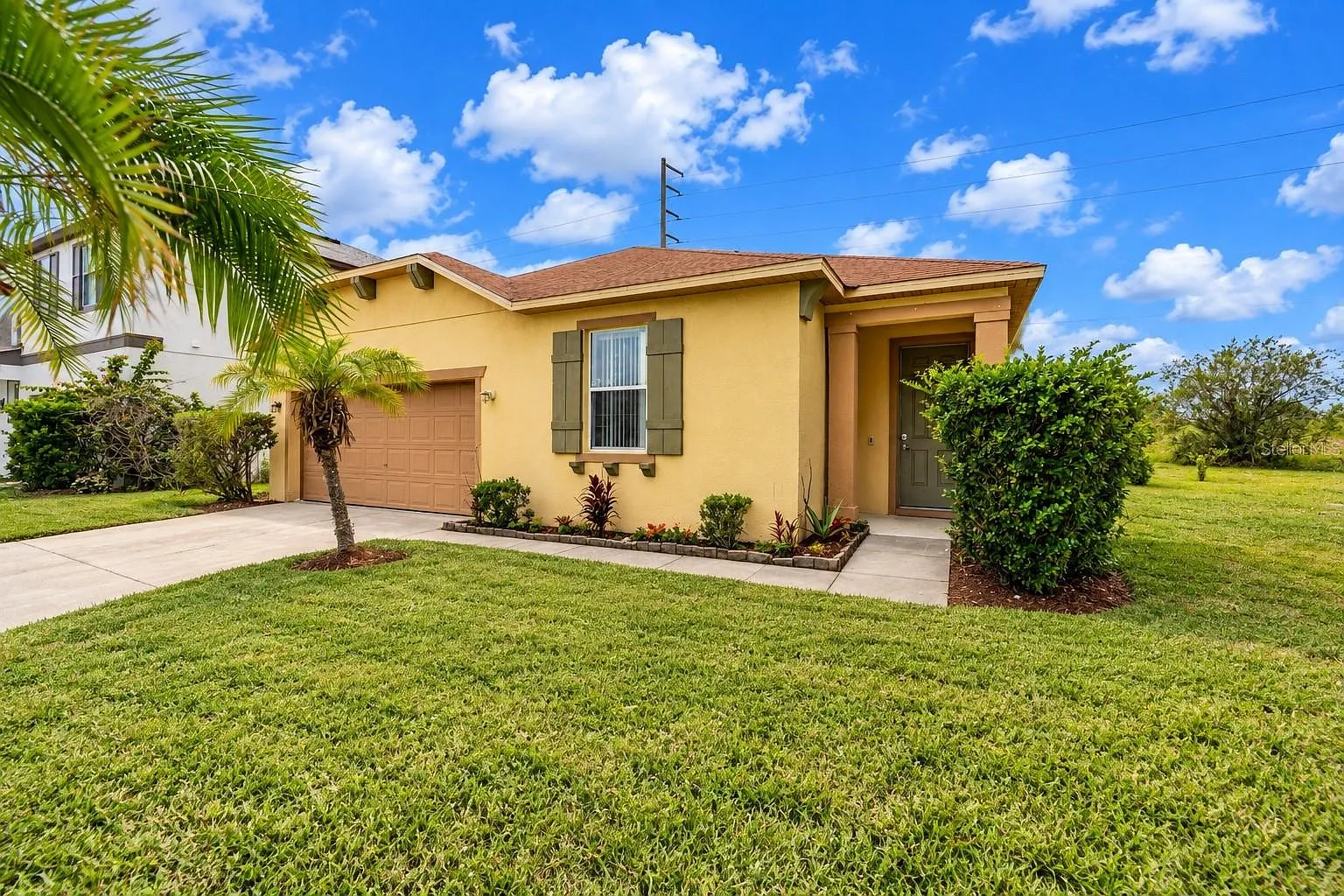 4 bed, 1960 sqft, $2,400 — Photo 4